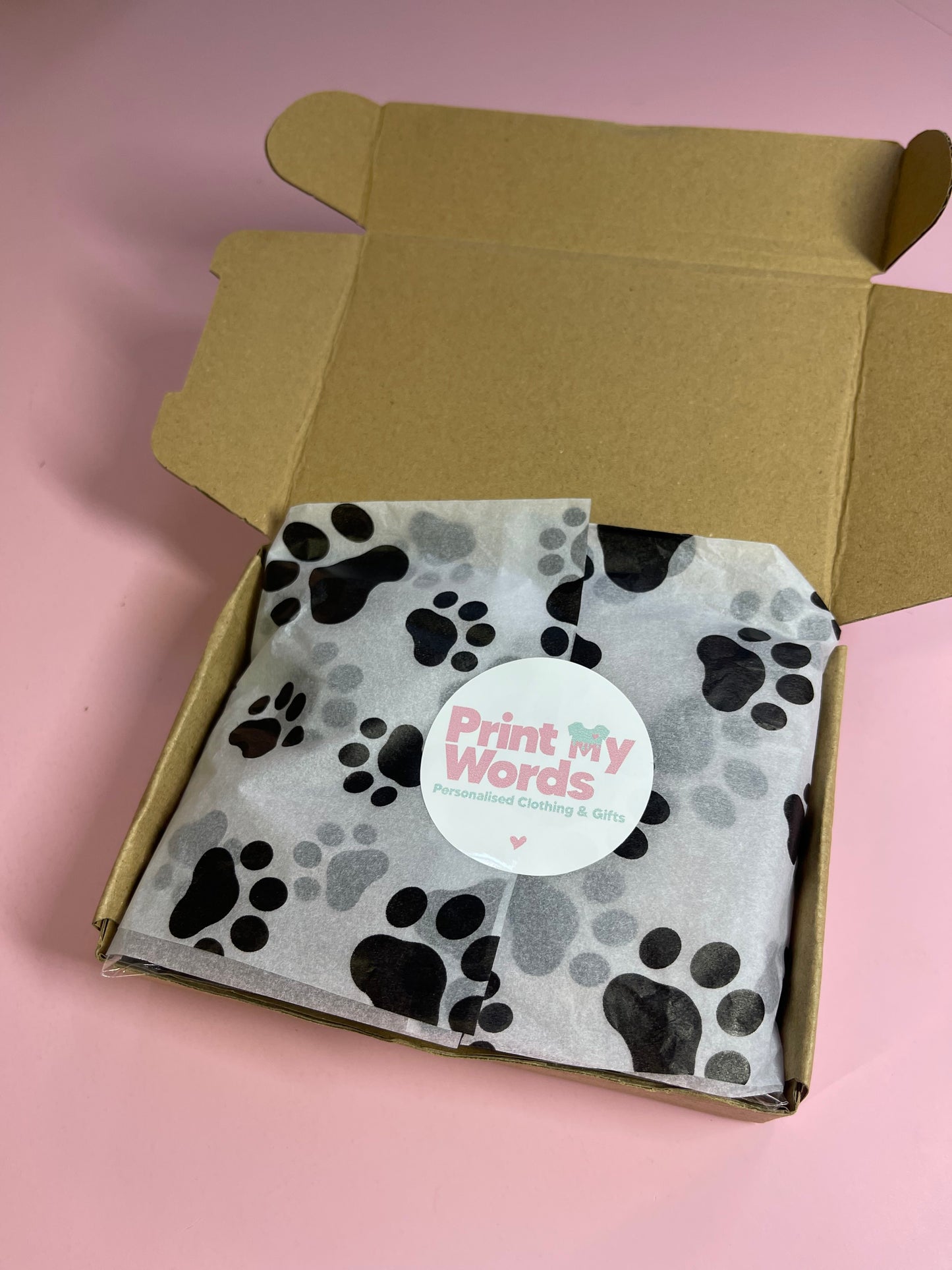 Any Dog Breed – Personalised Christmas Dog Treat Box – Festive Puppy Treats – Dog Xmas Gift Box – Dogs Christmas Present
